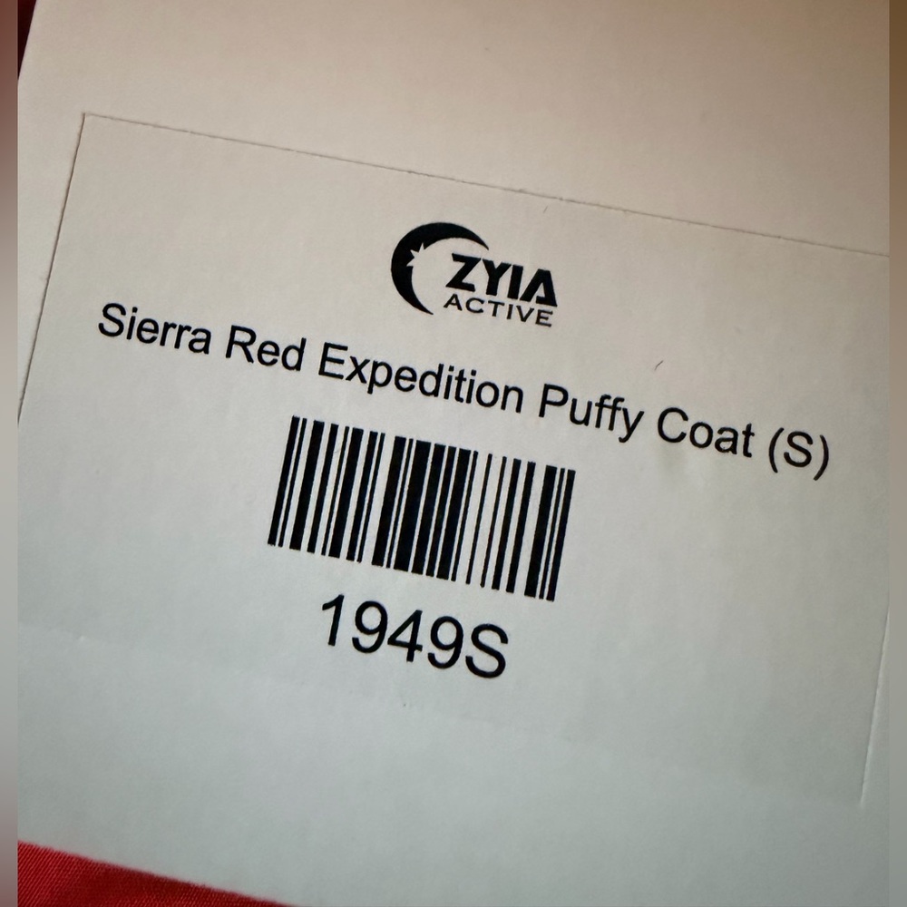 ZYIA Vibrant Red Puffer Jacket NWT - Picture 4 of 4
